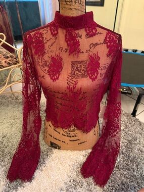 Active USA Burgundy Lace Mock-Neck Crop Top